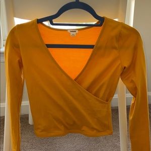 v neck long sleeve